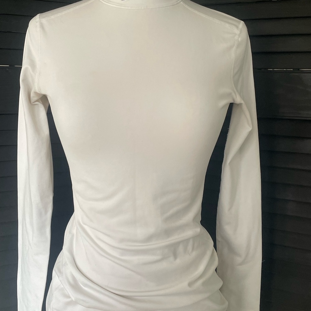 Chic White‎ Long Sleeve Women's Top